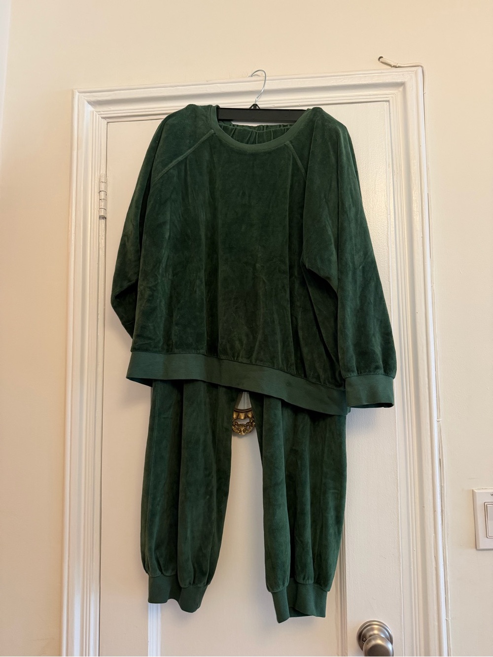 Suzie Kondi Green Velvet Two-Piece lounge Set
